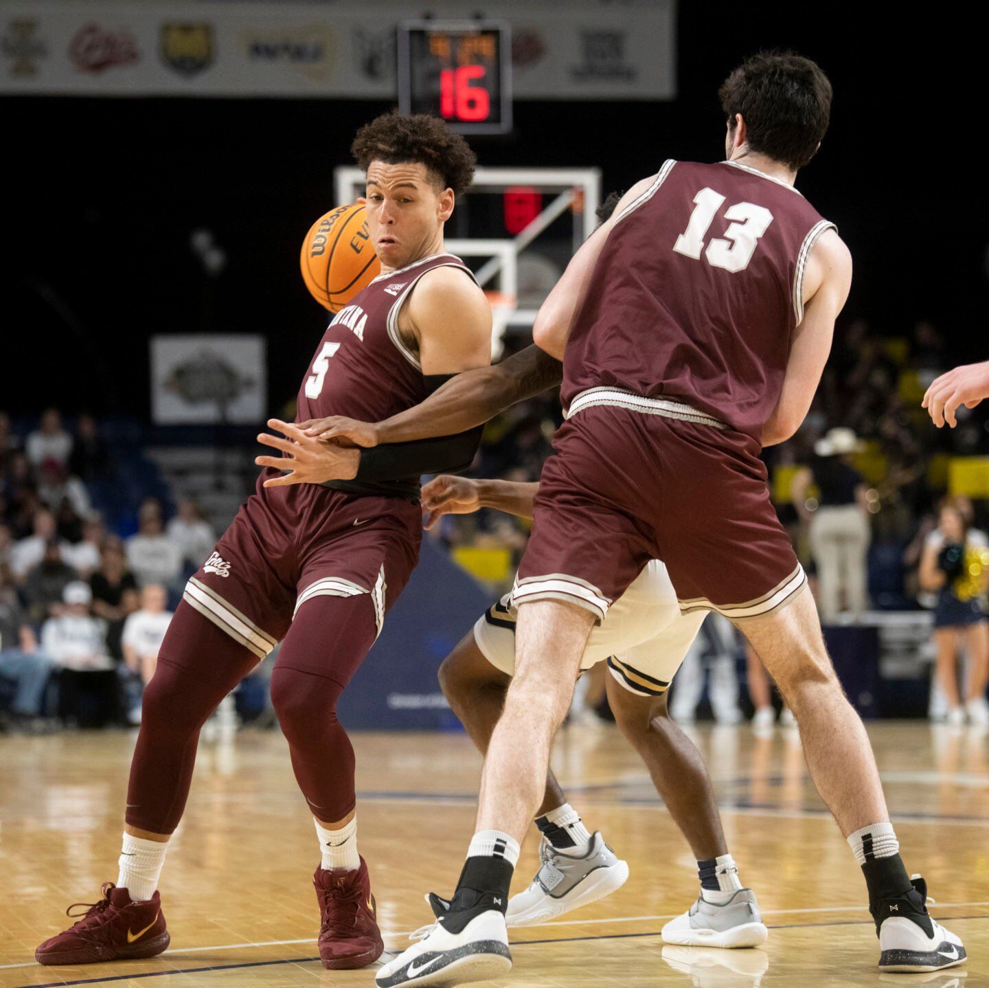 Brawl of the Wild basketball 30.JPG